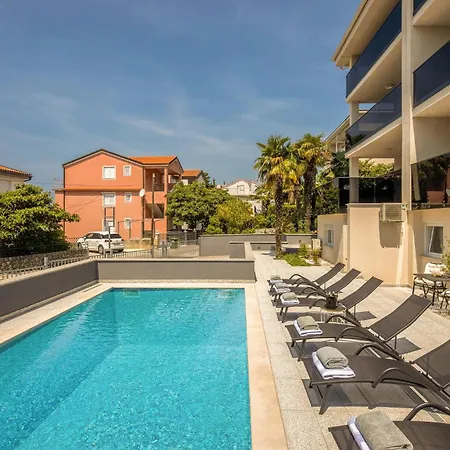 1 Bedroom Cozy In Crikvenica