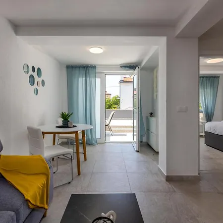 1 Bedroom Cozy In *