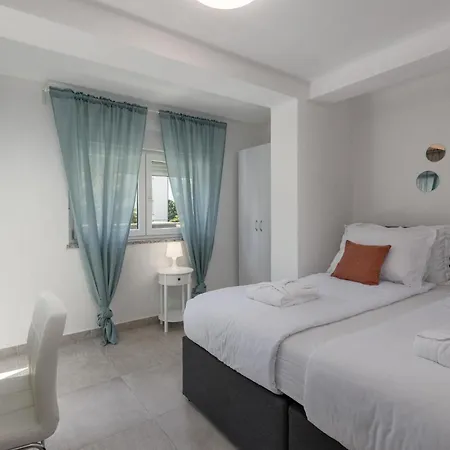 Apartment 1 Bedroom Cozy In